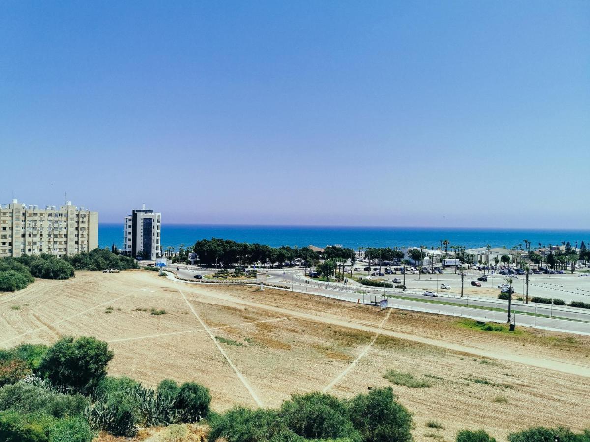 Mackenzie Seaview Paradise Larnaca Exteriör bild