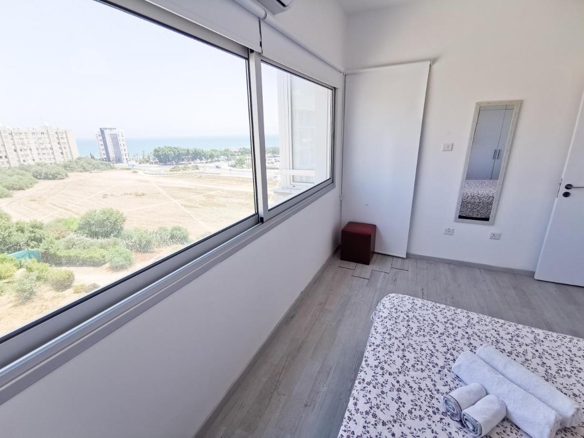 Mackenzie Seaview Paradise Larnaca Exteriör bild